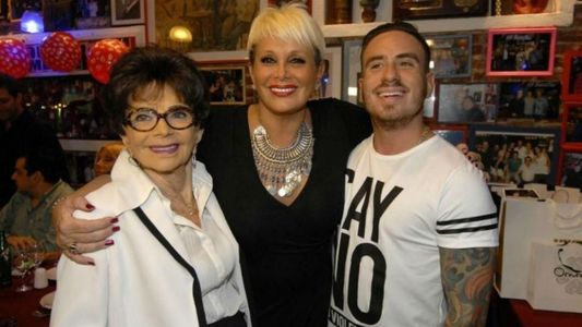 Carmen Barbieri: No me aflojes ahora, te necesito tanto mi reina