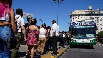 Paro de colectivos: se levanta la medida de fuerza, pero amenazan con repetirla el jueves por 24 horas