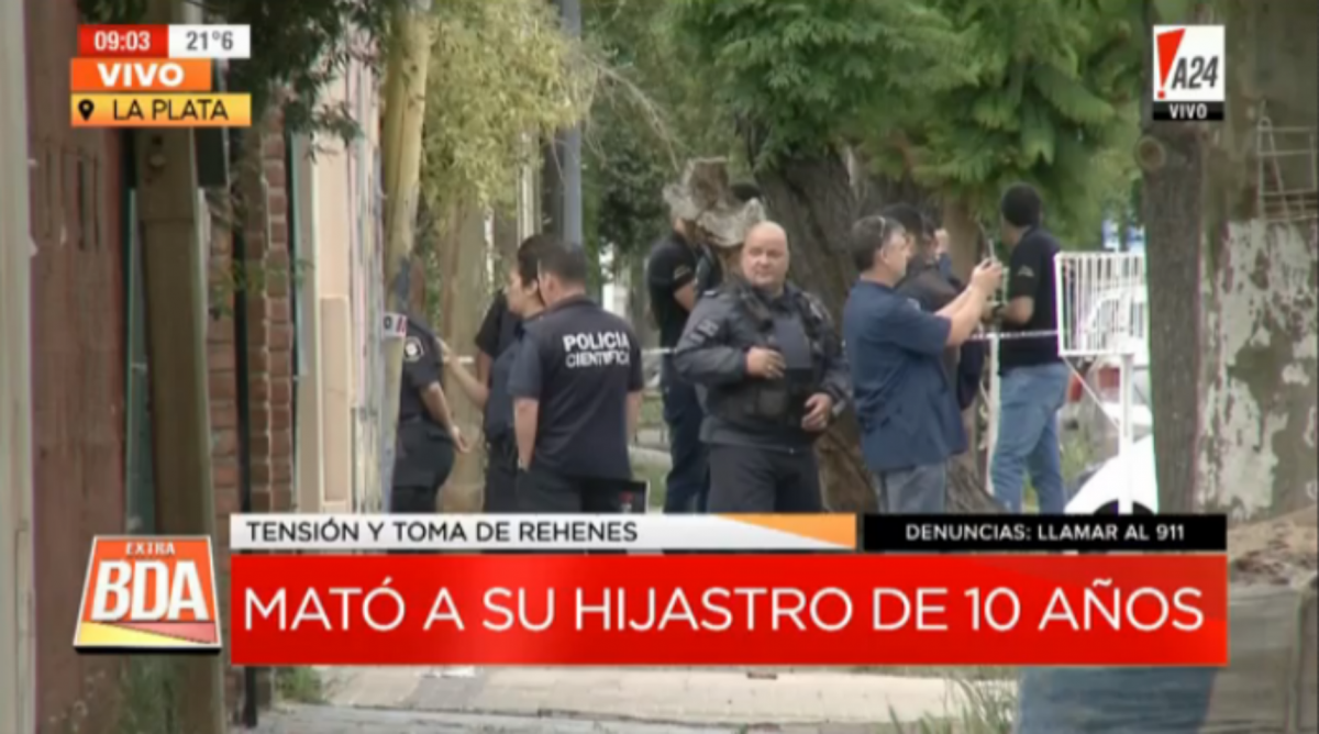 Un hombre mató a su hijastro de 10 años, hirió de gravedad a su pareja y se atrincheró en su casa
