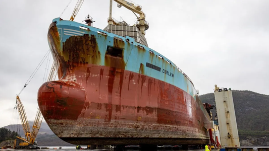 Mueven la carga más pesada de la Tierra: una construcción de 13.000 toneladas