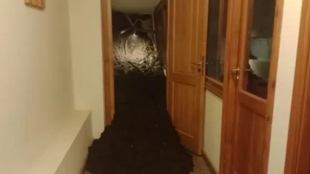 Alud en el hotel de Bariloche: se encontró sin vida a las dos personas que eran buscadas luego del trágico episodio (Foto: NA).