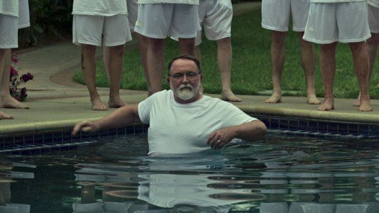 La PELÍCULA DE NETFLIX que revela un OSCURO SECRETO médico y está basada en HECHOS REALES