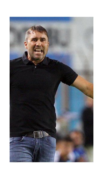 Coudet dio su versión sobre el apriete de la barra brava de Racing
