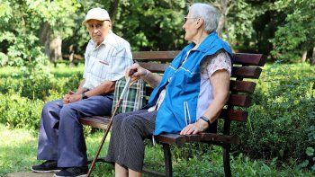 Atención Jubilados y AUH: A qué hora se anuncian las nuevas medidas de Massa