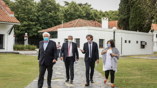 ¿AstraZeneca o Sputnik V?: la interna en el Ministerio de Salud por los laboratorios