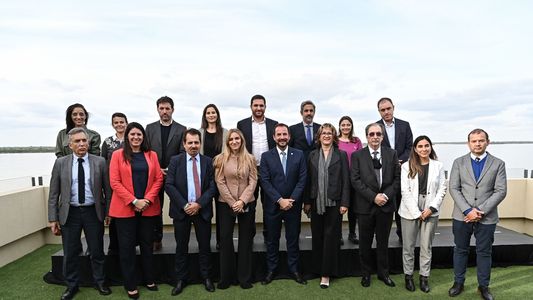 Alexis Guerrera puso en funciones al Ente Nacional de Control y Gestión de la Vía Navegable y Ariel Sujarchuk presidió la primera reunión de su Consejo Directivo