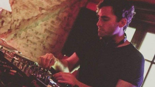 Se suicidó un reconocido DJ tras denunciar extorsión de una expareja