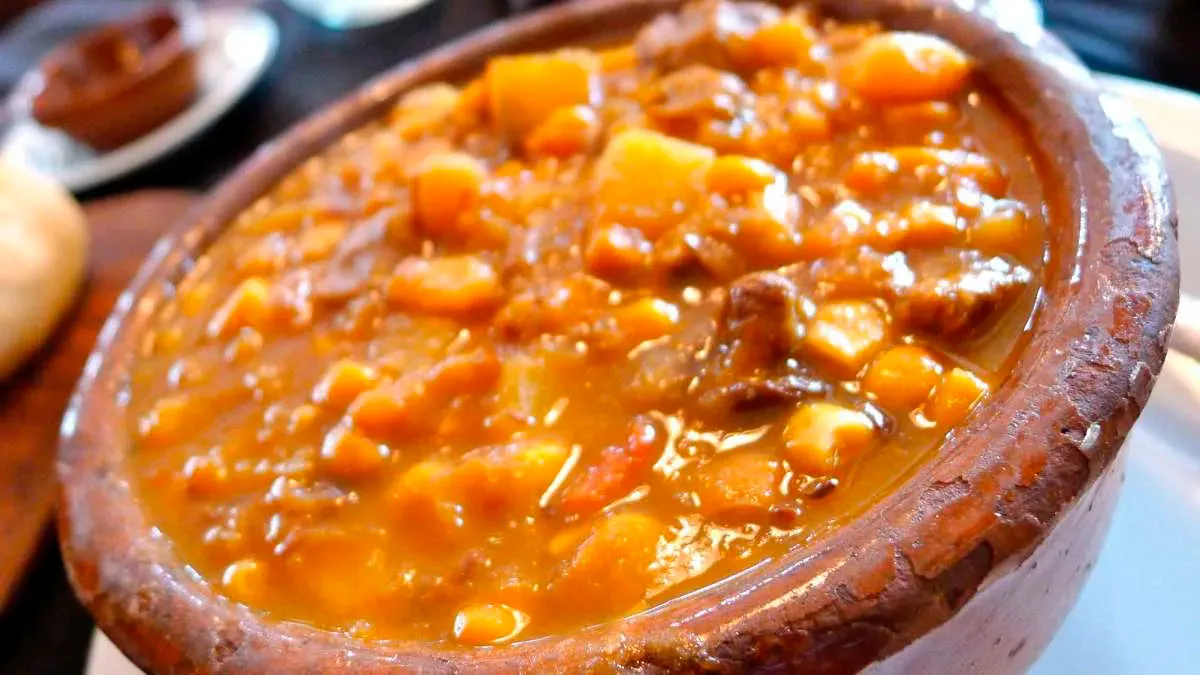 LOCRO CASERO receta para el 9 de julio: delicioso, aromático y con historia