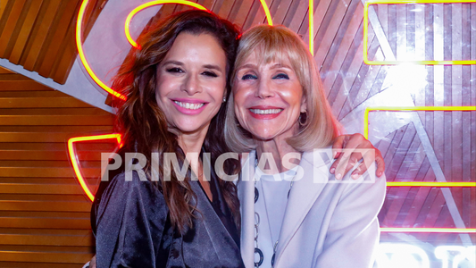 A dos meses de su debut en Sex, Evangelina Salazar se animó a ir a ver a su hija Julieta Ortega: las fotos