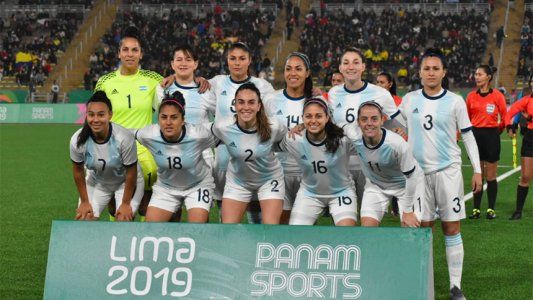 Lima 2019: Argentina perdió por penales ante Colombia y se quedó con la medalla de plata en el fútbol femenino