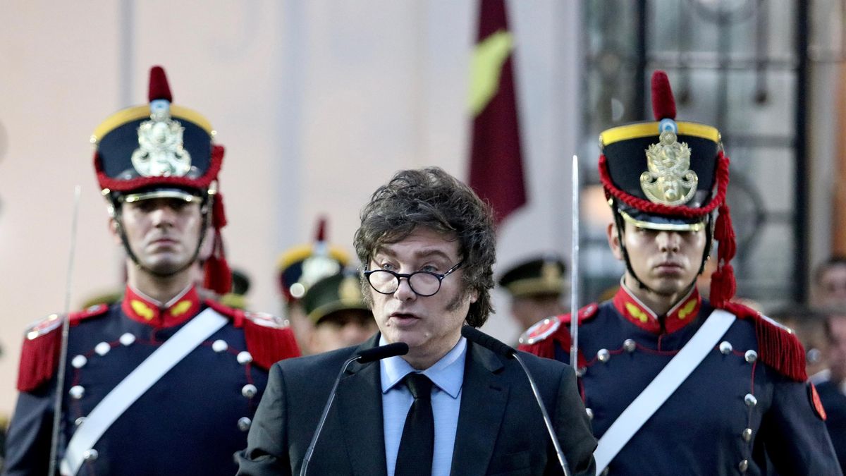 Javier Milei sigue la marcha por el Dia de la Memoria