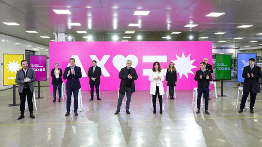 Tolosa Paz y Santoro: Alberto Fernández y Cristina Kirchner presentaron oficialmente a los candidatos del Frente de Todos