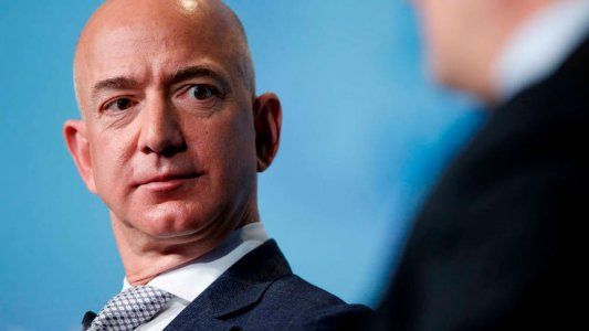 Un diario sensacionalista intentó chantajear al CEO de Amazon con fotos de él desnudo