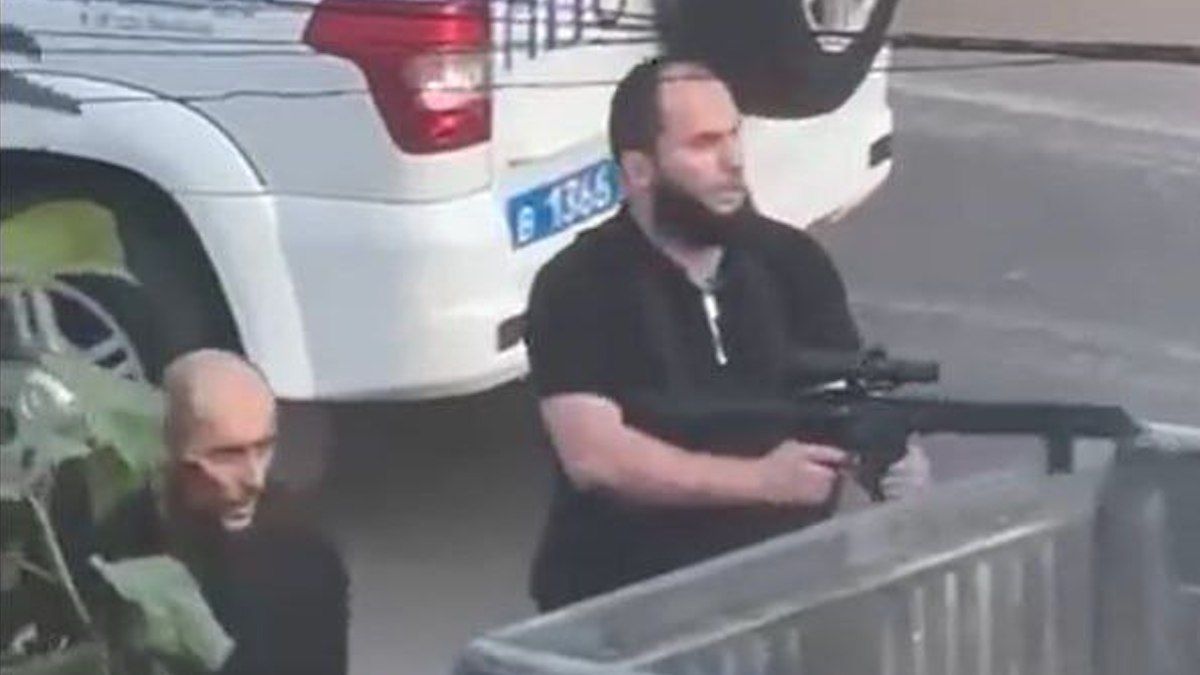 La imagen de uno de los protagonistas del ataque (Foto: captura de video).