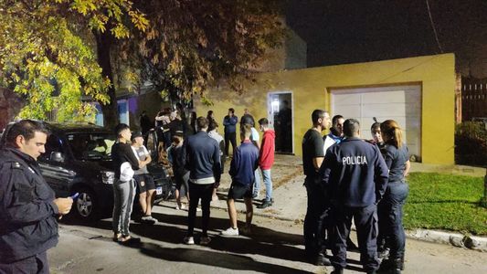 Conmoción en Banfield: una madre encontró a su hijo maniatado y muerto sobre una cama