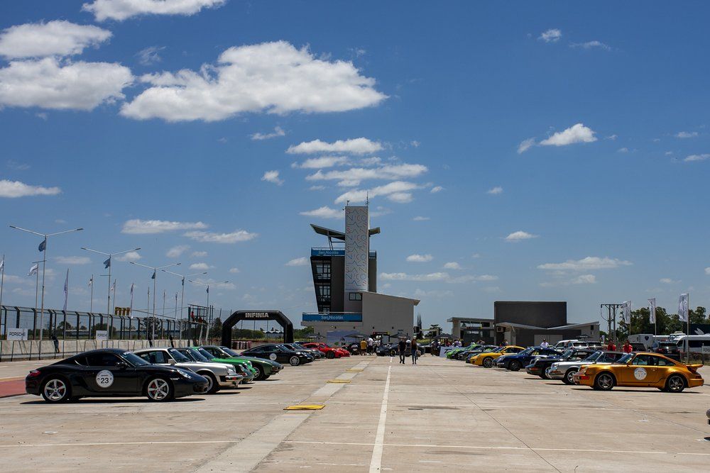 El Porsche Festival volvió al Autódromo de San Nicolás