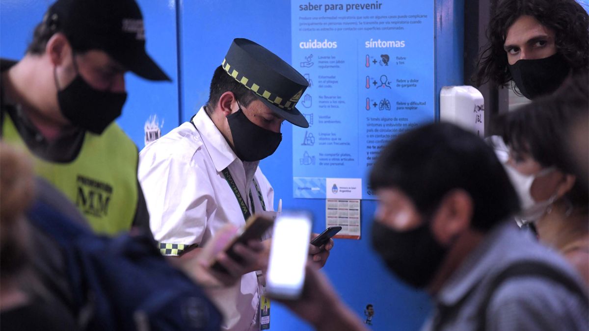 Covid-19: hay 7.769 argentinos internados en Unidades de Terapia Intensiva.