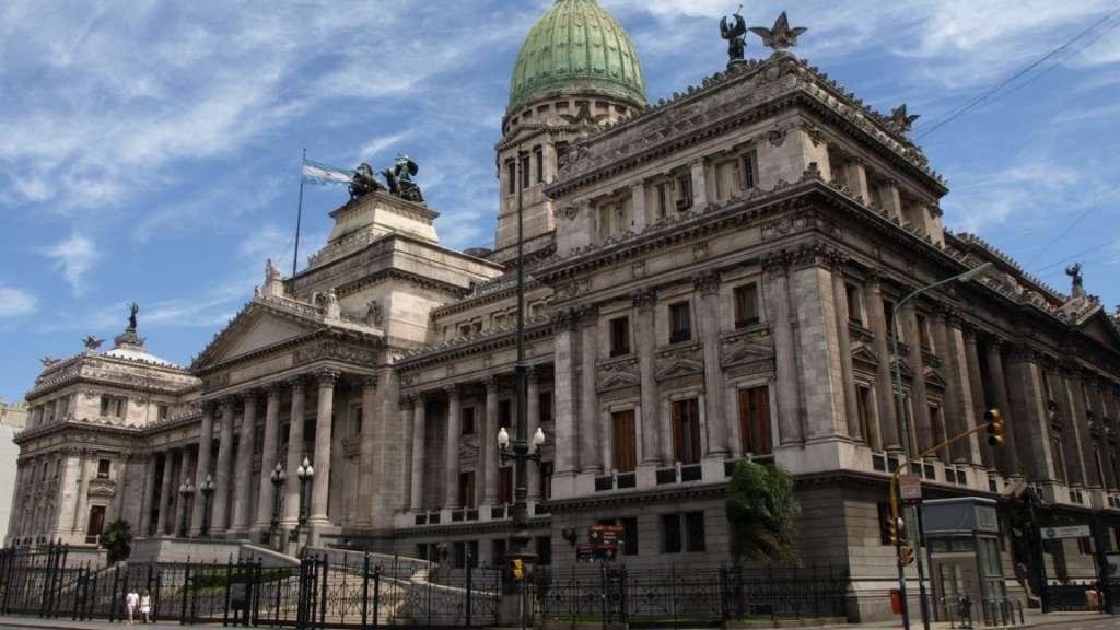Coronavirus en Argentina: murió una empleada del Congreso