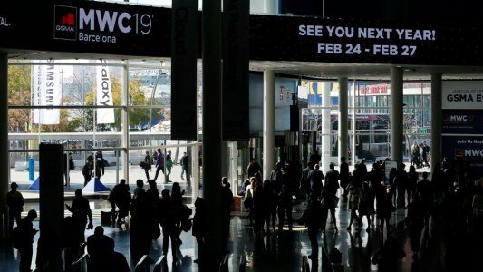 Más problemas para el congreso de móviles: se bajan Amazon y Sony por el coronavirus