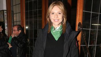 Carla Peterson aclaró su polémico tuit sobre el aborto y mostró los fuertes insultos que recibió