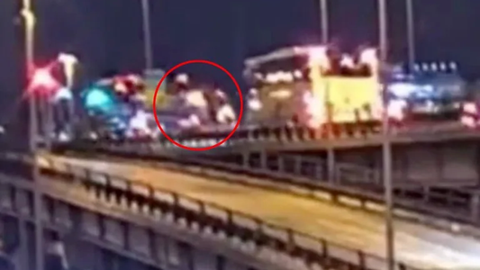 Video: así fue la caída del autobús en Venecia que dejó 21 muertos