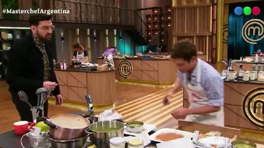 Damián Betular a los gritos con Gastón Dalmau en MasterChef: ¡Agarrá el cuchillito chiquito!