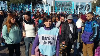 La particular protesta de Barrios de Pie contra Milei, a horas de su partida a la Antártida