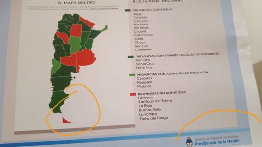 Hubo una razón: le preguntaron a Adorni por el mapa argentino que no tenía las Malvinas