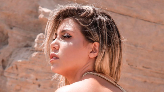 Wanda Nara se anima a las transparencias en Ibiza