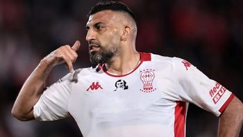 wanchope abila, cerca de llegar a un historico club argentino que busca el ascenso a primera wanchope abila, cerca de llegar a un historico club argentino que busca el ascenso a primera