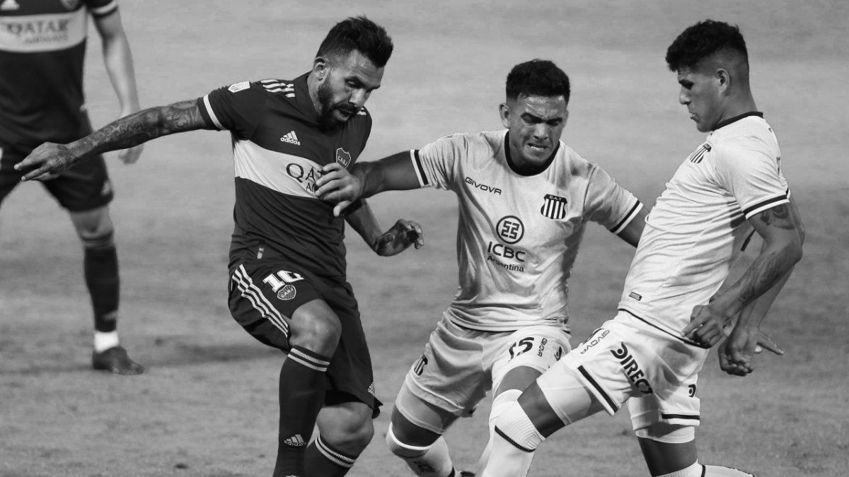 Boca fue superado claramente por Talleres en el primer tiempo.