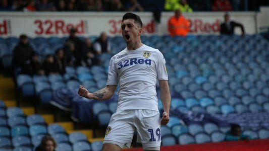 El jugador del Leeds al que Bielsa le dio la orden de conceder el gol reveló la charla con el entrenador