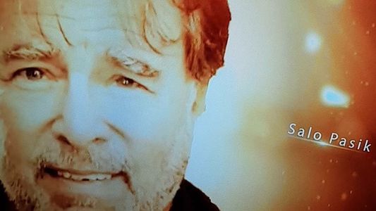 Imperdonable papelón en los Premios Carlos: Confundieron la foto de un actor fallecido