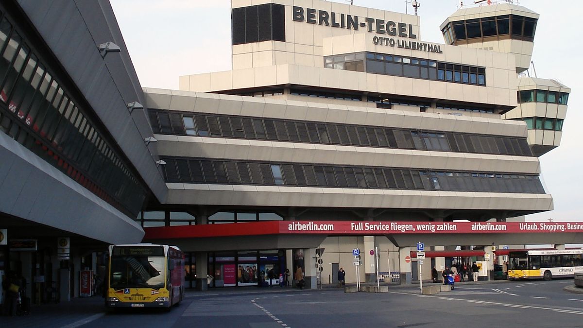 Un dron obligó a desviarse a un avión de pasajeros que estaba por aterrizar en Berlín