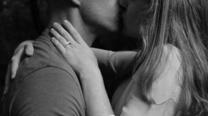 Una mujer de 32 años tuvo sexo durante cinco horas y murió