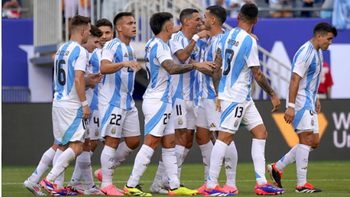 Con Messi como suplente, la Selección argentina le ganó a Ecuador en el primer amistoso previo a la Copa América Con Messi como suplente, la Selección argentina le ganó a Ecuador en el primer amistoso previo a la Copa América
