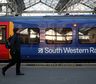 Reino Unido: los trabajadores ferroviarios mantienen sus reclamos en el tercer día de paro de trenes