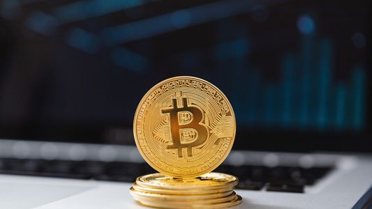 Bitcoin: que pasó con el precio de las criptomonedas en el arranque de la semana