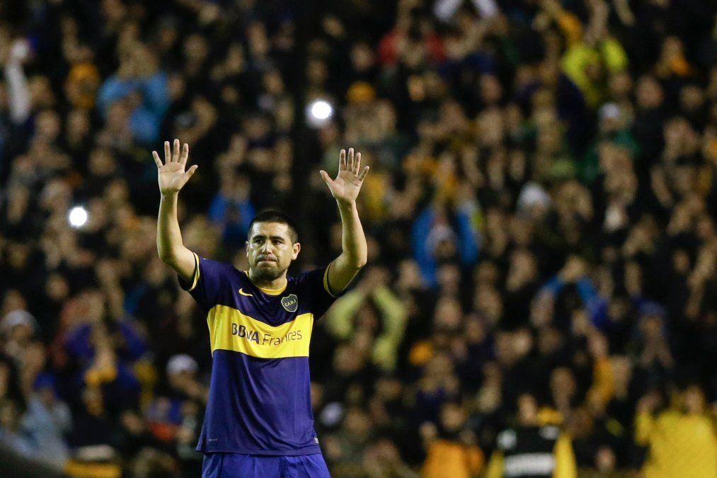 Así serán las camisetas en la despedida de Juan Román Riquelme