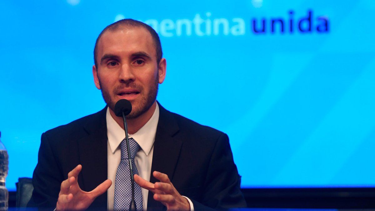 Guzmán viaja a Nueva York para reunirse con inversores y dar los primeros pasos hacia la renegociación de la deuda nacional y bonaerense
