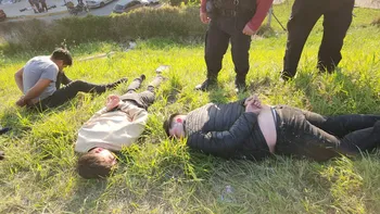 Persecución y tiroteo en Autopista 25 de Mayo: hay tres chilenos detenidos y dos prófugos