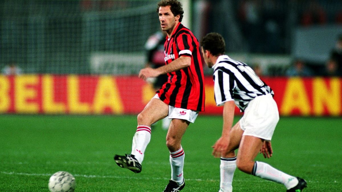 Franco Baresi hizo toda su carrera en el Milan y falleció a los 66 años (Foto: Reuters).
