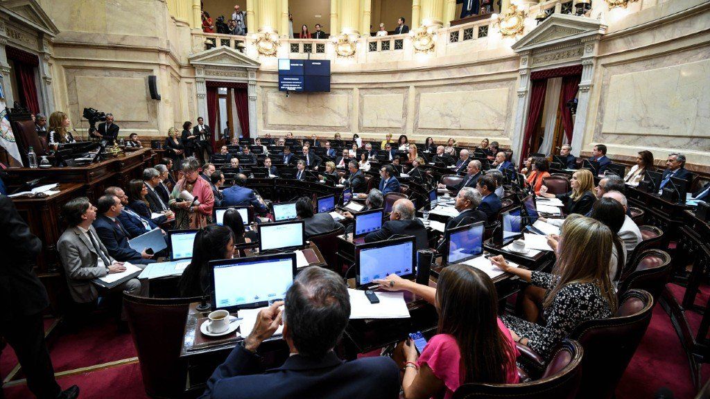Por el coronavirus, el Senado suspendió las visitas guiadas e instauró una licencia especial para quienes vuelvan del exterior
