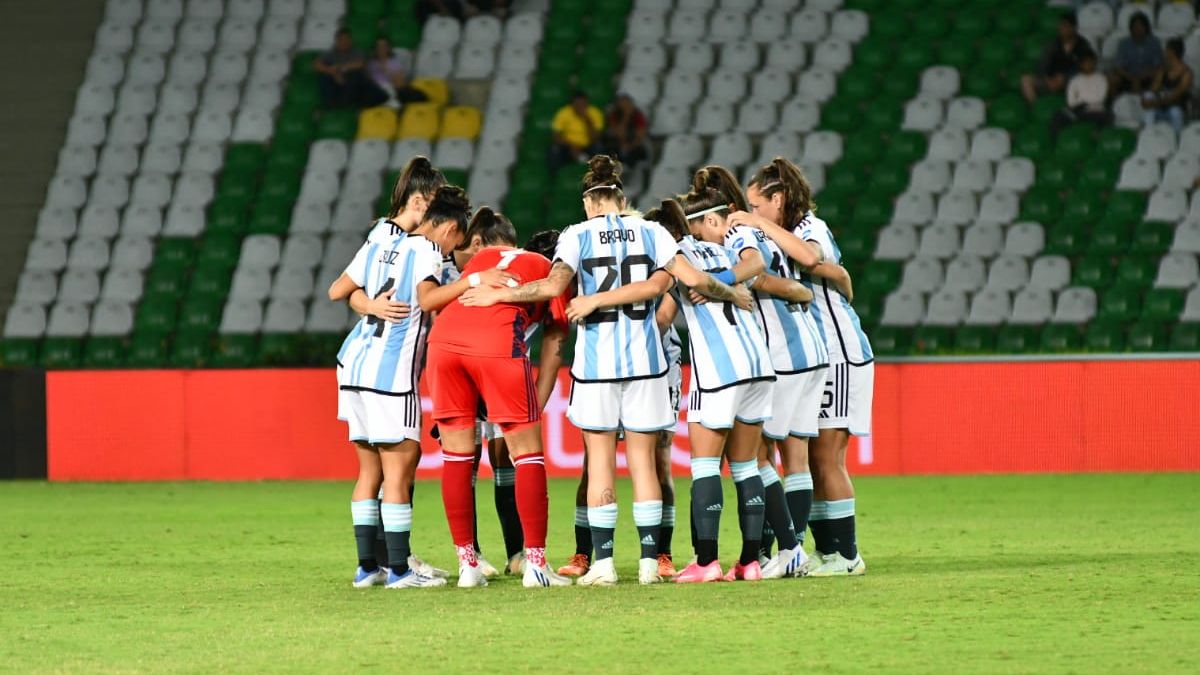 Copa América Femenina: La Selección Argentina Juega Contra Perú Y Busca ...