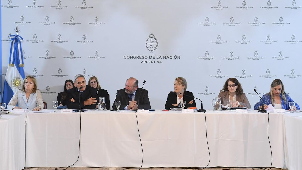 El cargo de Defensor del Pueblo está vacante desde 2009. 