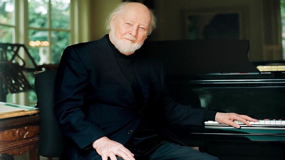 John Williams compone la música de películas en su centenario piano Steinway (Foto: Archivo)