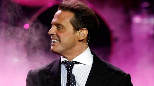 El video del momento en el que Luis Miguel le pegó a un sonidista en pleno recital