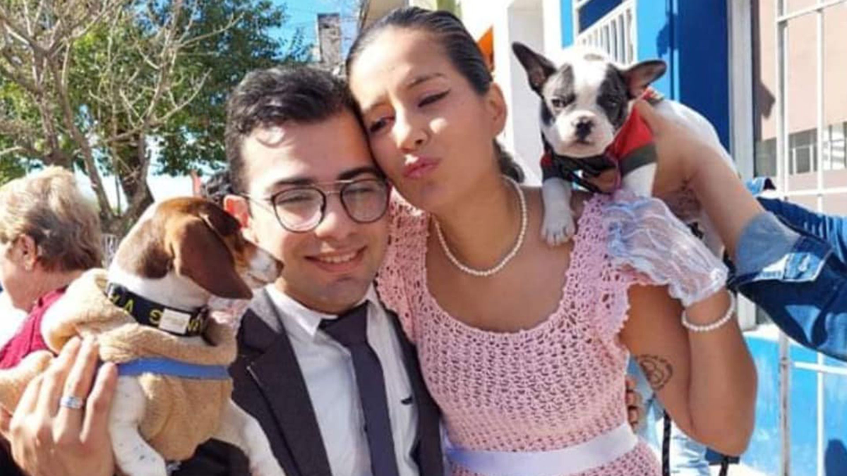 Cecilia Strzyzowski y César Sena (Foto: Facebook)