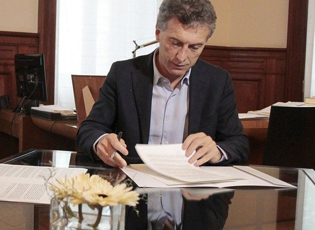 Anticipo de A24.com: Macri firmó el decreto que abre un plan de retiros voluntarios en el Estado