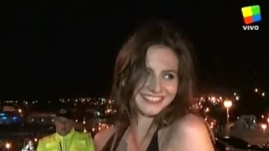 Annalisa Santi desfiló en la fiesta de Gente con escándalo incluido
